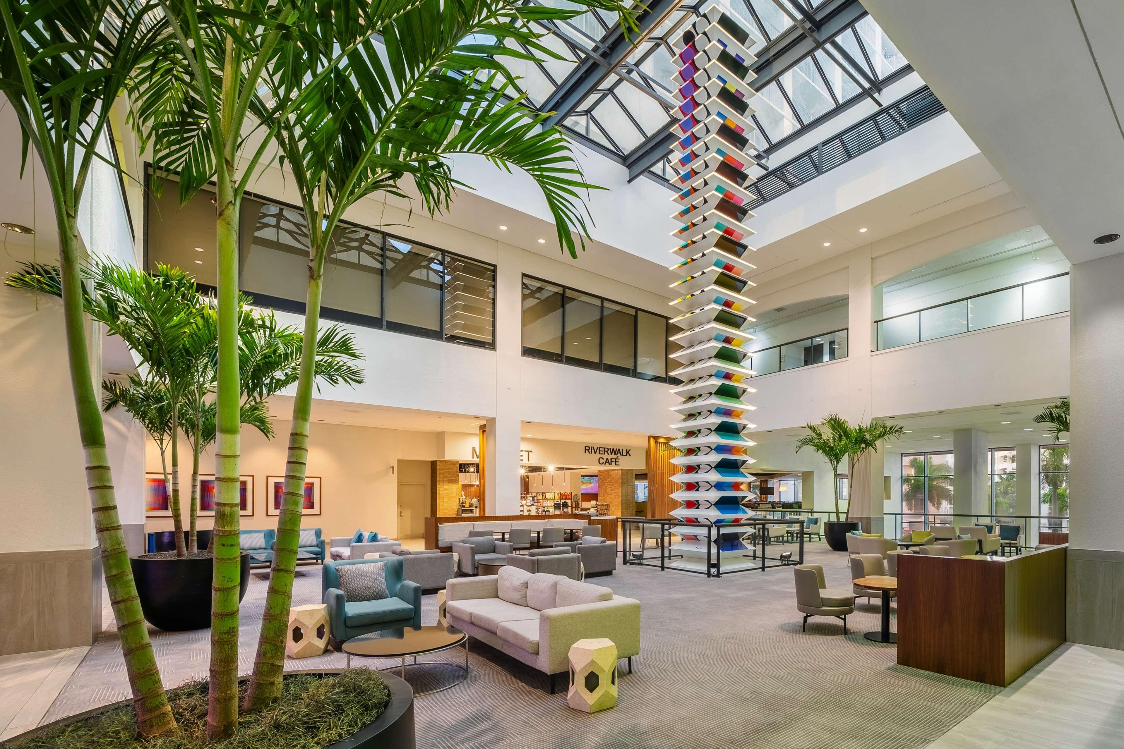 Hyatt Regency Miami Hotel Exterior photo